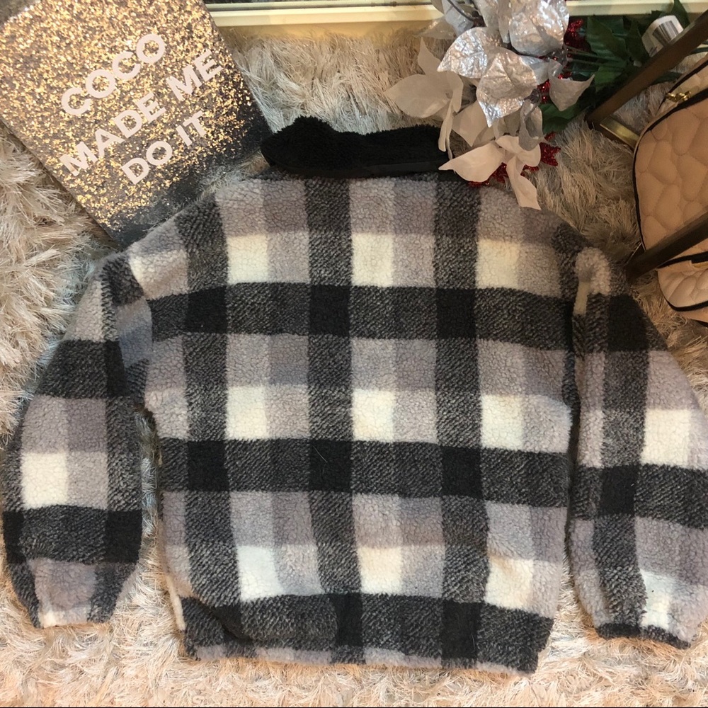 NEW Plaid Pullover - Picture 5 of 7